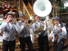 Un quartet de jazz traditionnel qui interprte les annes Charleston